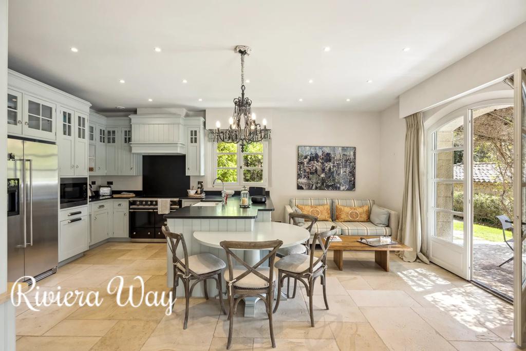 8 room villa in La Colle-sur-Loup, photo #5, listing #102989544