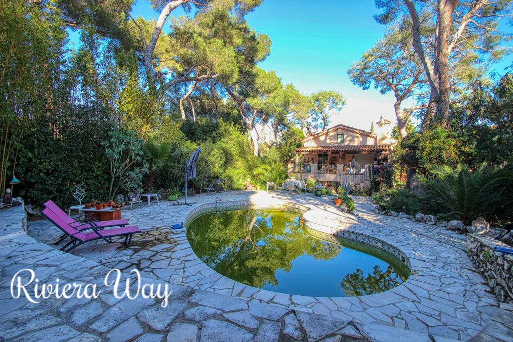 7 room villa in Villefranche-sur-Mer, photo #1, listing #105903462
