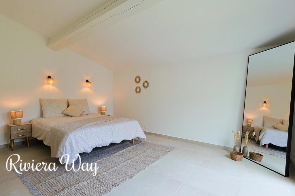 5 room villa in Le Plan-de-la-Tour, photo #9, listing #107177364