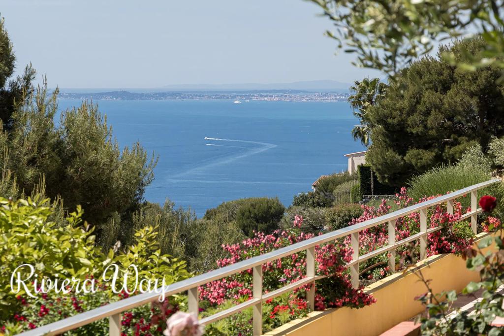 Villa in Villefranche-sur-Mer, photo #6, listing #102866148