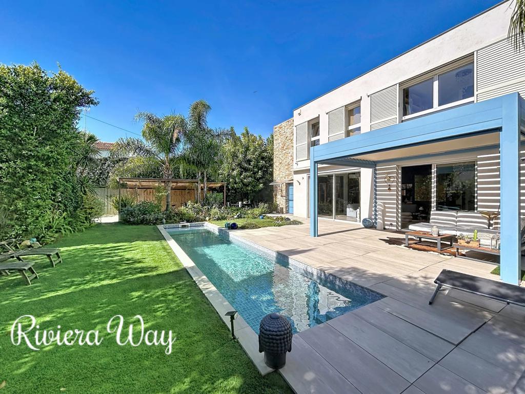 6 room villa in Cap d'Antibes, photo #5, listing #107118396