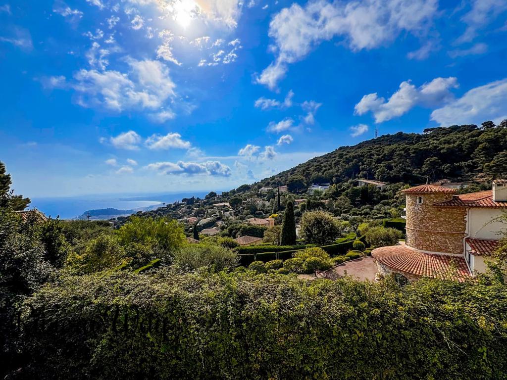 6 room villa in Villefranche-sur-Mer, photo #5, listing #100307088