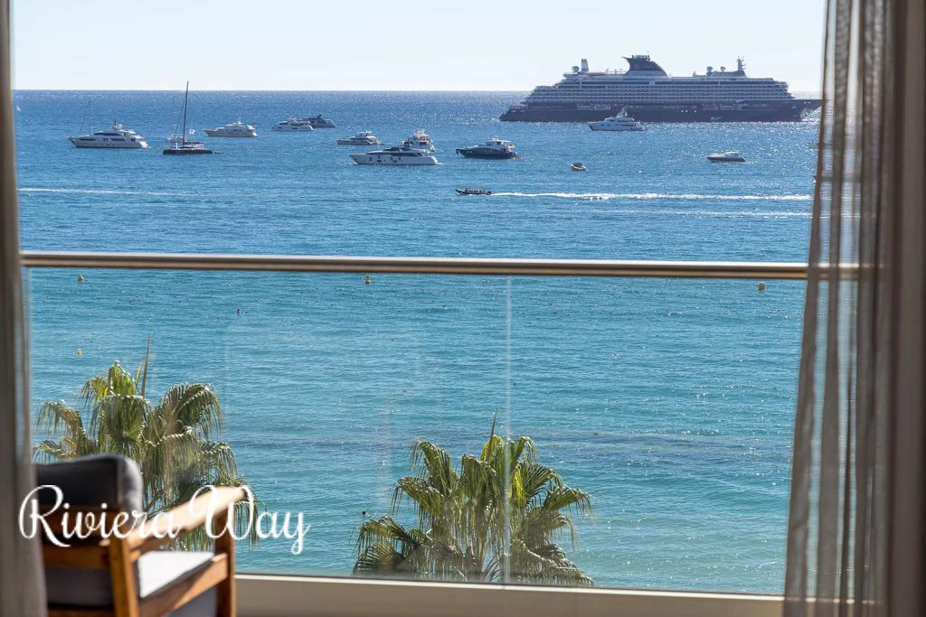 2 room apartment in Boulevard de la Croisette, photo #6, listing #104334552