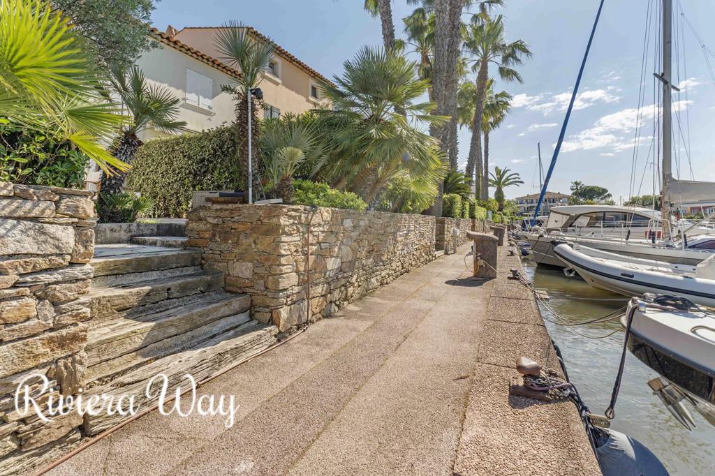 3 room villa in Grimaud, photo #1, listing #103229994