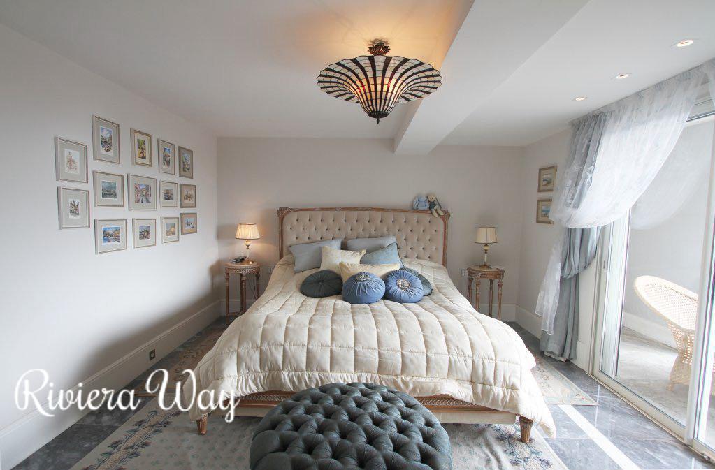 9 room villa in Vallauris, 32 m², photo #6, listing #79562616