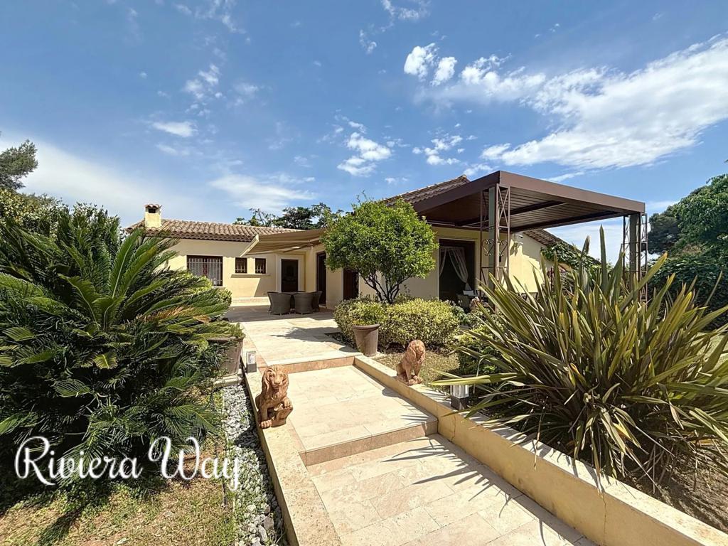8 room villa in Cap d'Antibes, photo #8, listing #91301070