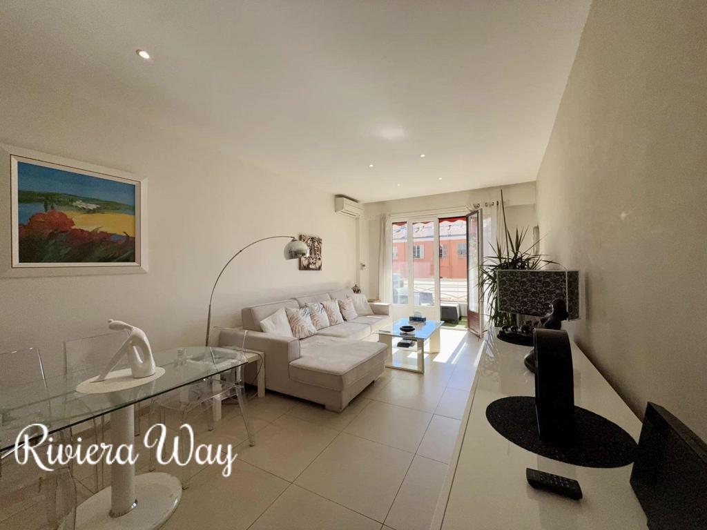 3 room apartment in Le Carré d'Or, 84 m², photo #1, listing #105967638