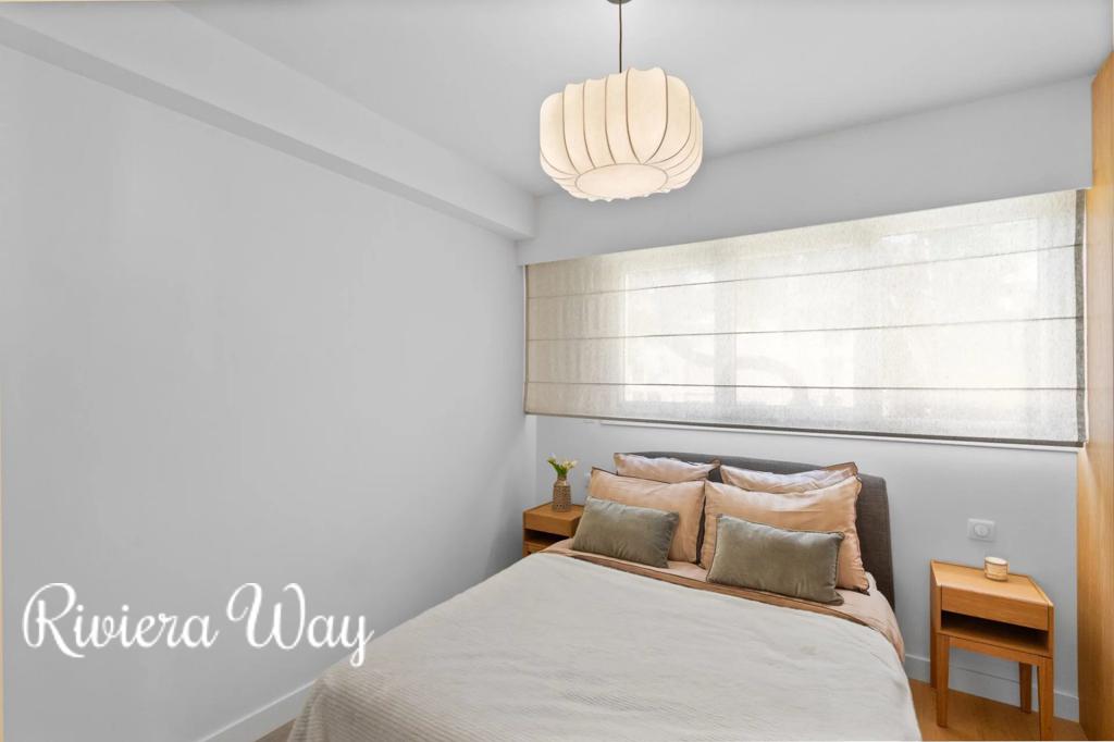 Apartment in Villefranche-sur-Mer, photo #9, listing #103975704