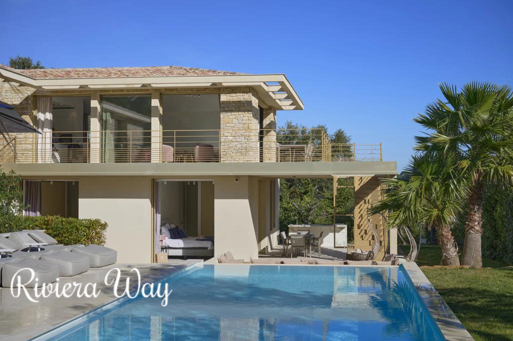 7 room villa in Saint-Tropez, photo #8, listing #98944818