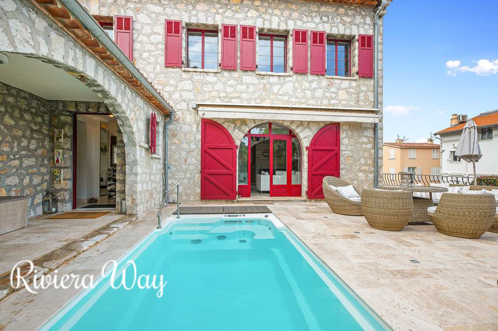 8 room villa in Saint-Jean-Cap-Ferrat, 275 m², photo #1, listing #100676730