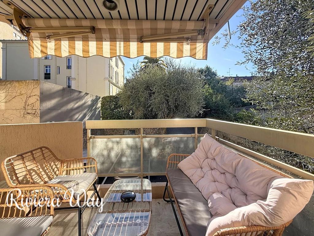 2 room apartment in Cannes, photo #3, listing #107013102