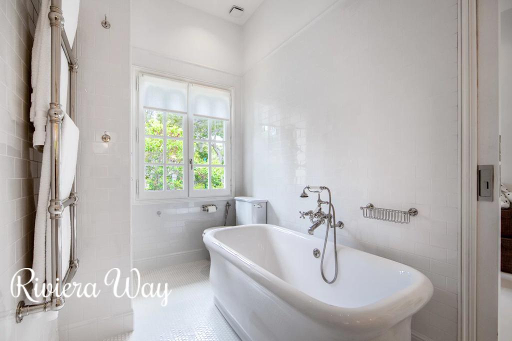 3 room apartment in Saint-Jean-Cap-Ferrat, photo #9, listing #106444380