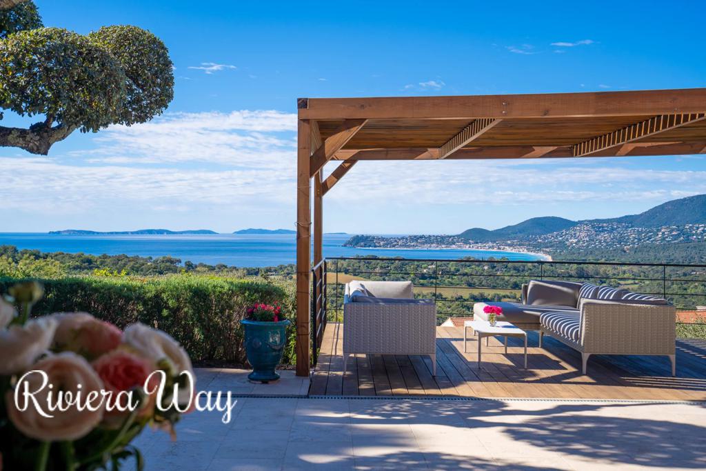 6 room villa in La Croix-Valmer, photo #6, listing #104236314
