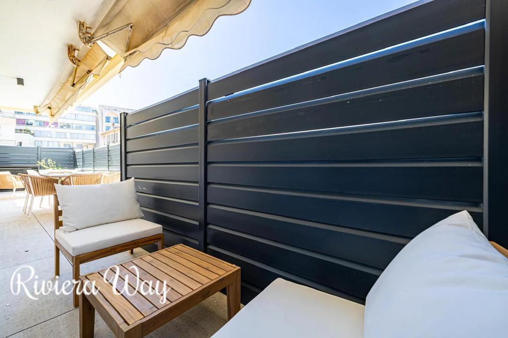 3 room apartment in Cannes, photo #3, listing #103076820