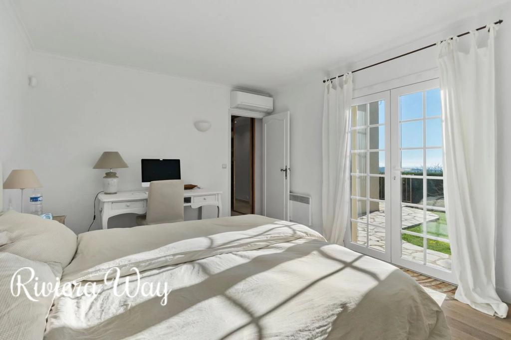 6 room villa in Tourrettes-sur-Loup, photo #10, listing #105378084