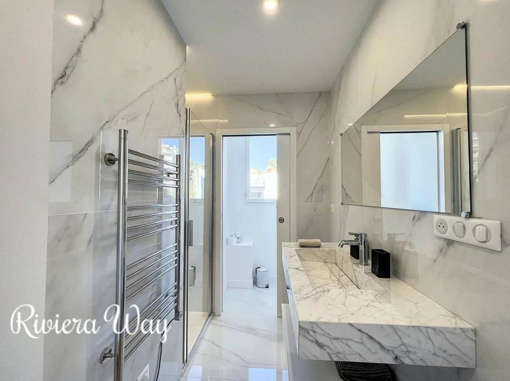 3 room apartment in Boulevard de la Croisette, photo #7, listing #105860370