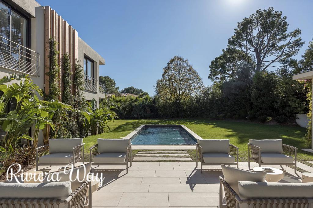 10 room villa in Mougins, photo #8, listing #102921252