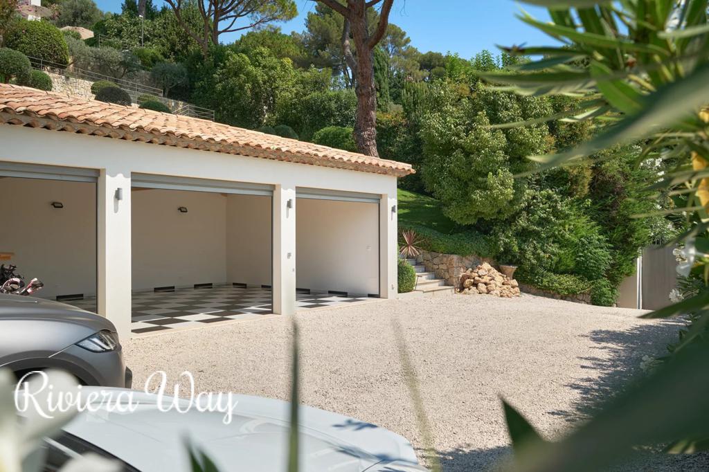 10 room villa in Mougins, photo #2, listing #100603986