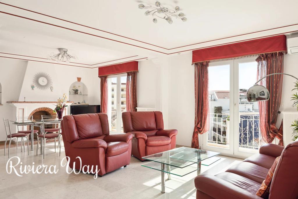 4 room apartment in Cannes, photo #7, listing #100439976