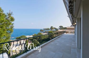 7 room villa in Antibes