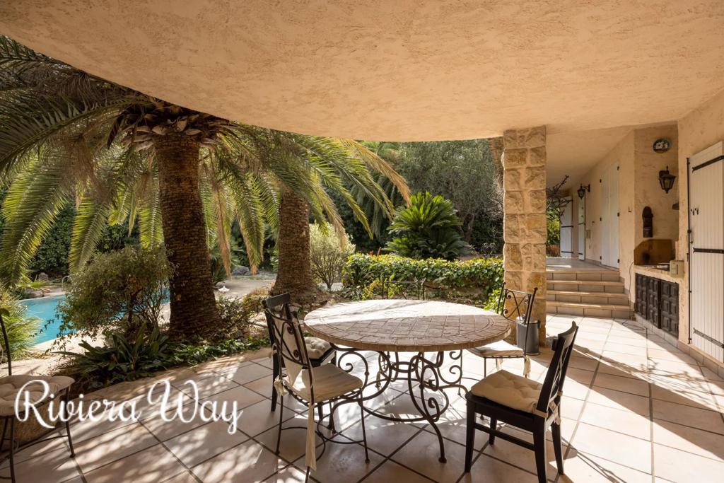 6 room villa in Mougins, photo #3, listing #107177154