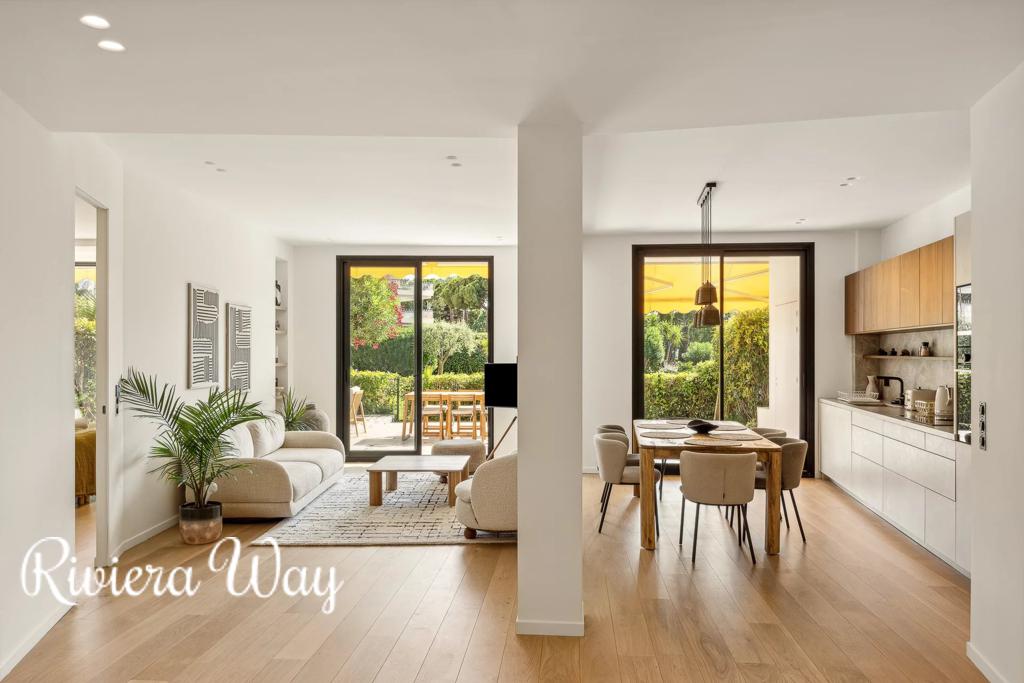 4 room apartment in Cannes, photo #2, listing #103211724