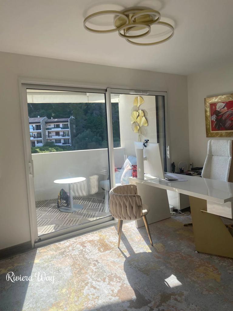 4 room apartment in Èze, photo #8, listing #106563366