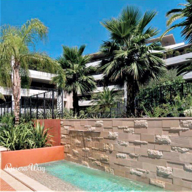 Apartment in Cannes, 72 m², photo #1, listing #80888052