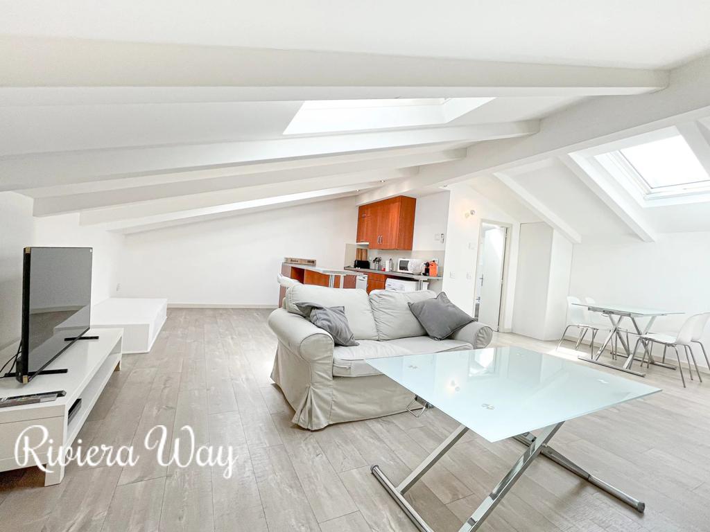 2 room apartment in Cannes, photo #4, listing #106247946