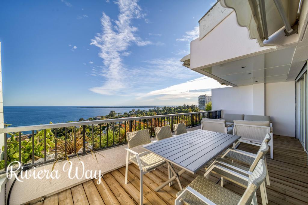 4 room apartment in Golf Juan, photo #6, listing #83428086