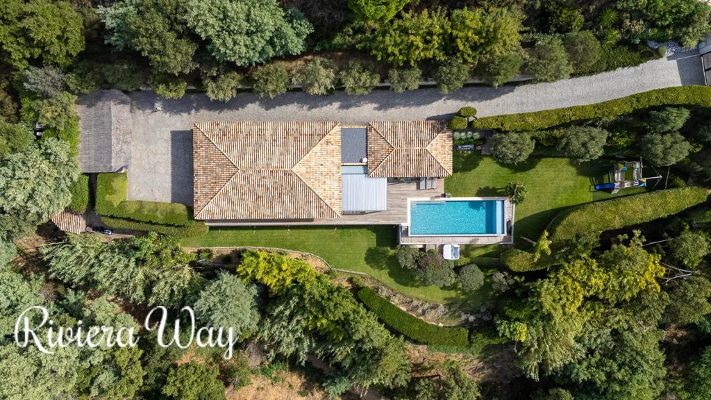 6 room villa in Grimaud, photo #7, listing #104480418