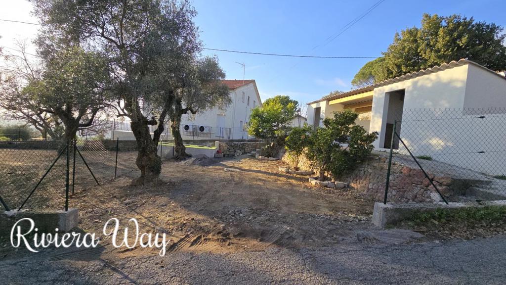 3 room apartment in Montauroux, photo #5, listing #103228314