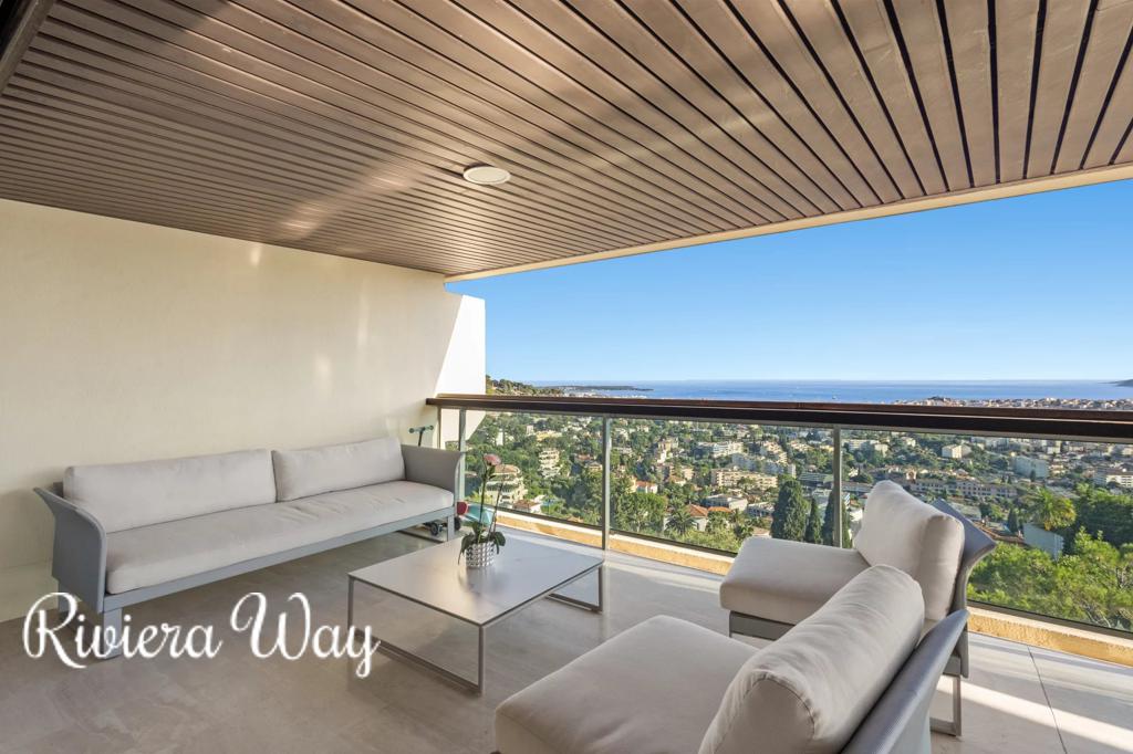 4 room apartment in Le Cannet, photo #8, listing #103705140