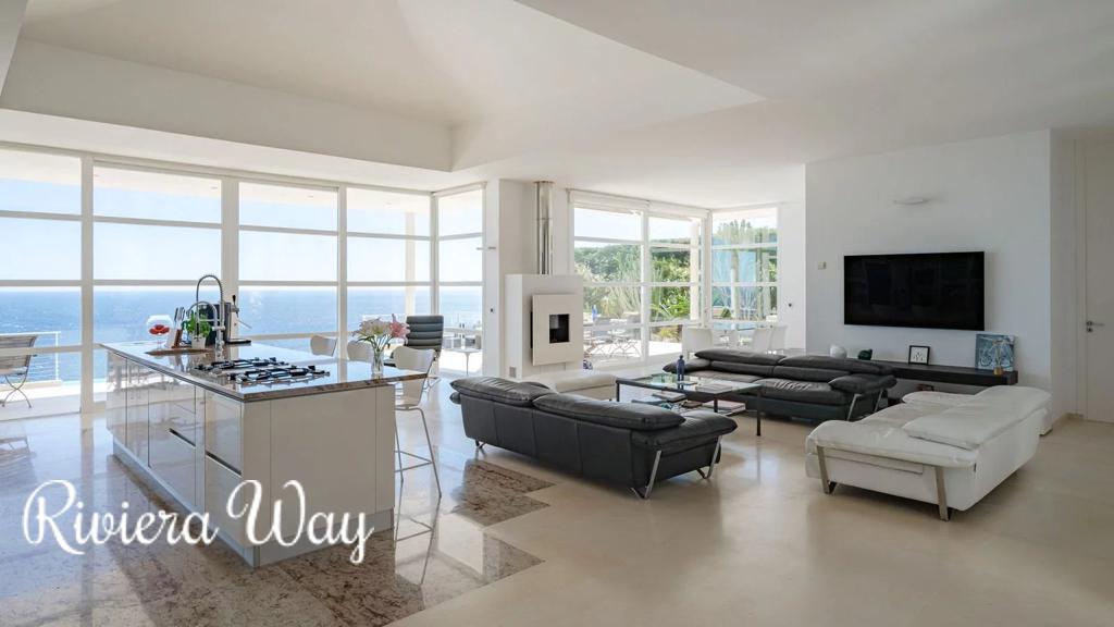 6 room villa in Agay, photo #3, listing #106466136