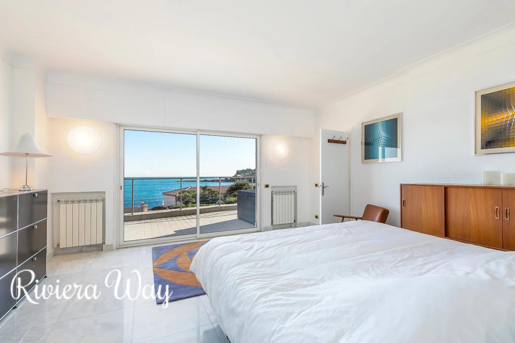 6 room villa in Cap d'Antibes, photo #8, listing #78788262