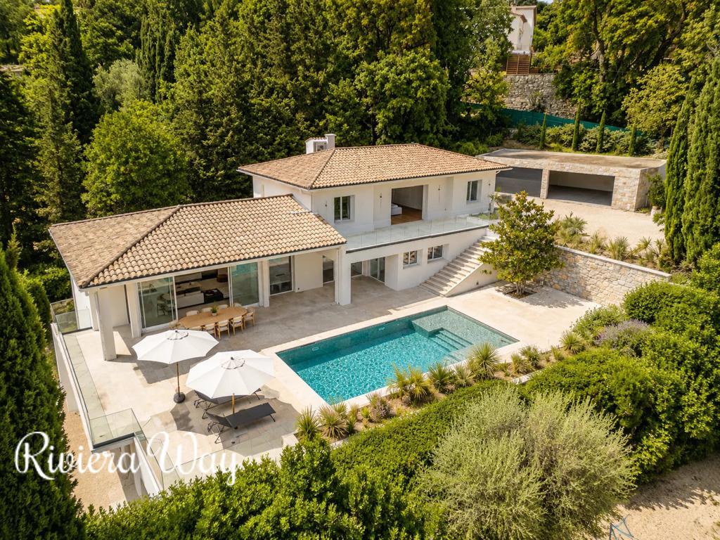 8 room villa in Mougins, photo #3, listing #106401834