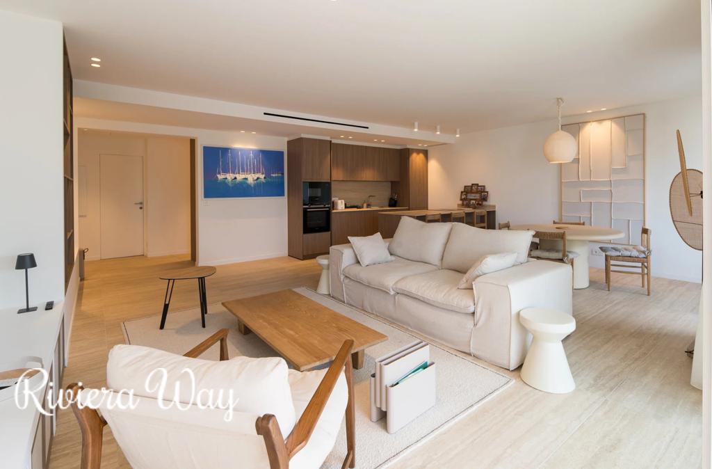 3 room apartment in Cannes, photo #4, listing #107281230