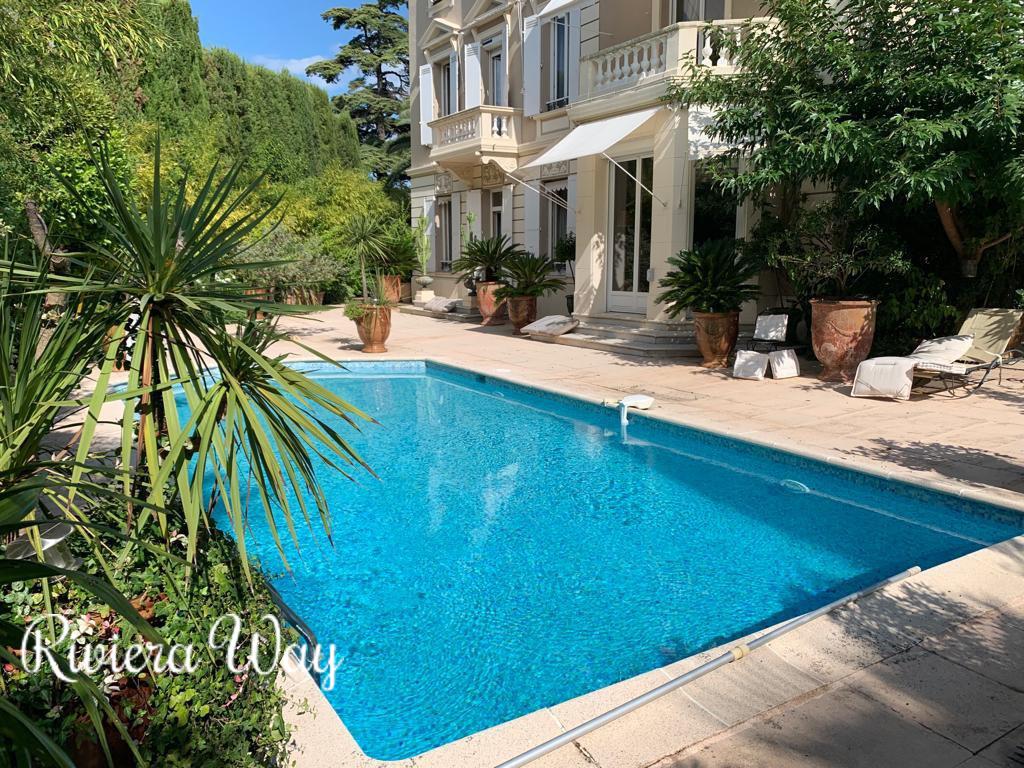 Villa in Cannes, photo #1, listing #87351852