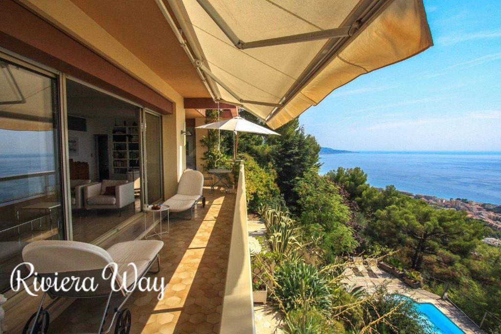 Villa in Roquebrune — Cap Martin, 220 m², photo #2, listing #63549234