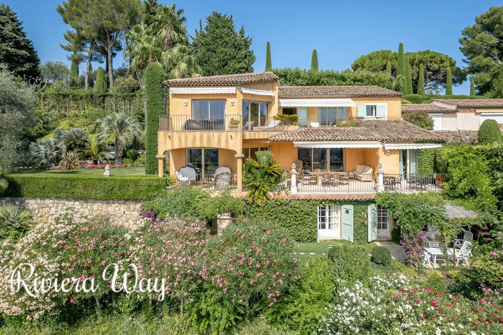 8 room villa in Mougins, photo #5, listing #82624752