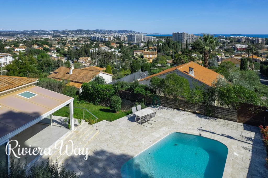 10 room villa in Mandelieu-la-Napoule, photo #2, listing #106065288