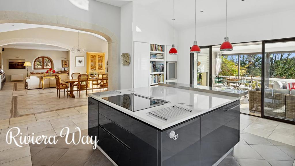 10 room villa in Fayence, photo #5, listing #105455994