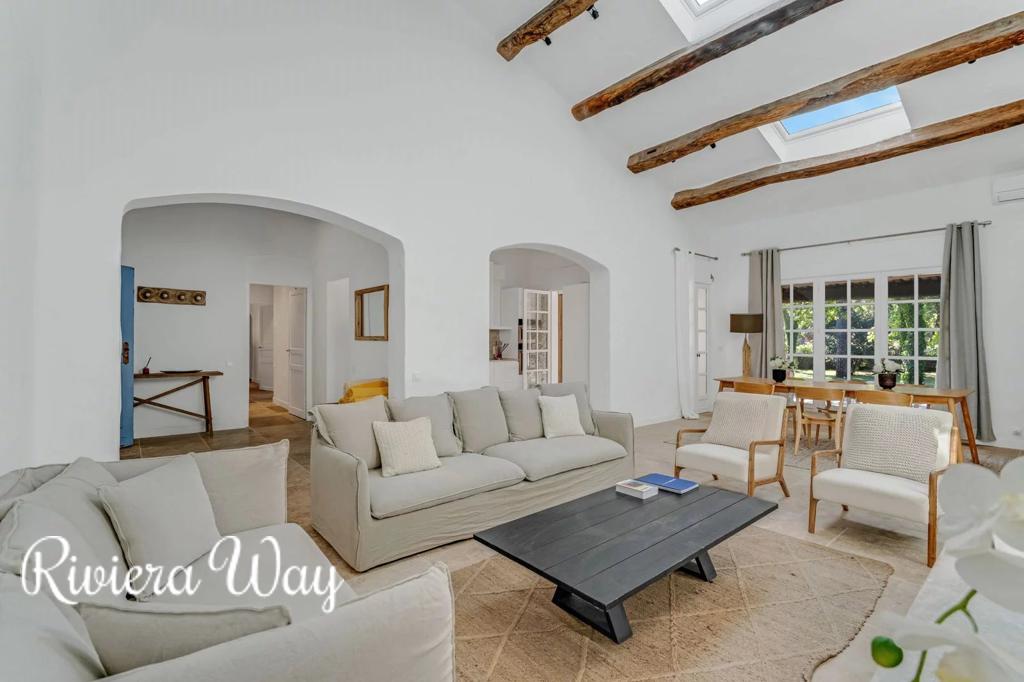 6 room villa in Grimaud, photo #5, listing #105868896
