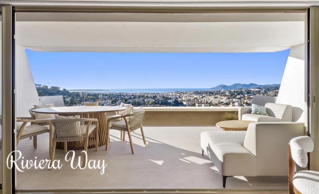 4 room apartment in Le Cannet, photo #3, listing #105909636