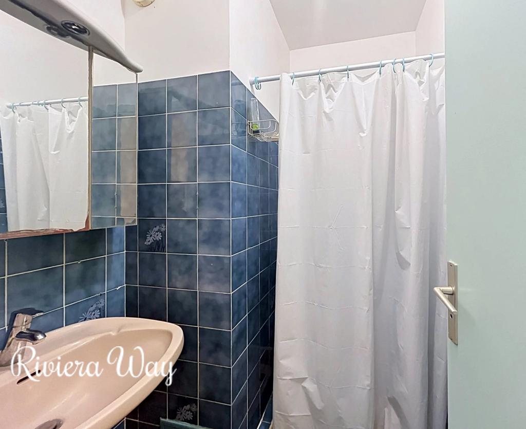 3 room apartment in Antibes, photo #7, listing #106185366