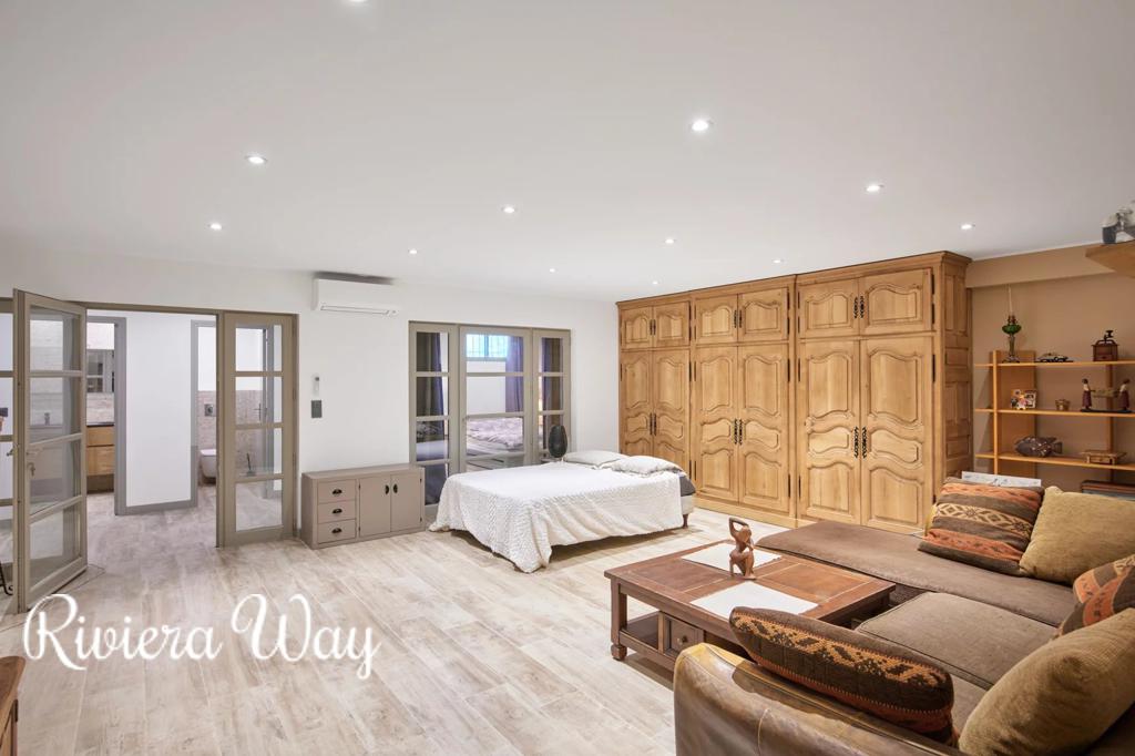 6 room villa in Cavalaire-sur-Mer, photo #8, listing #94651158