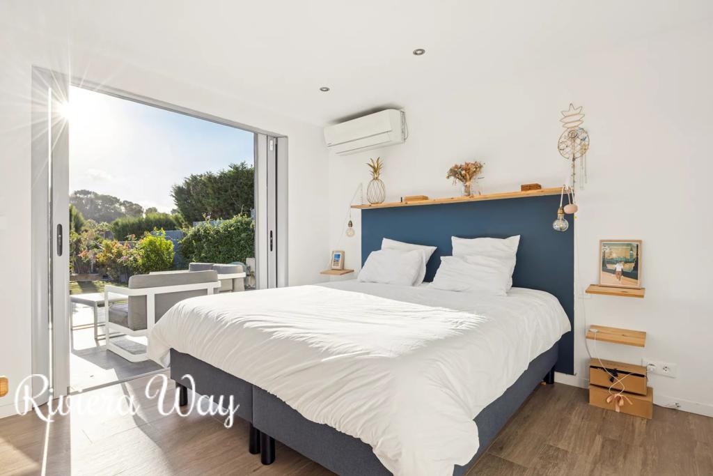 Villa in Mougins, photo #4, listing #104471430