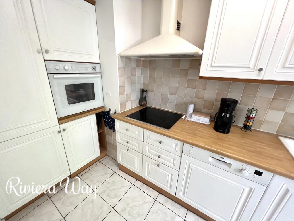 3 room apartment in Antibes, photo #9, listing #106412544