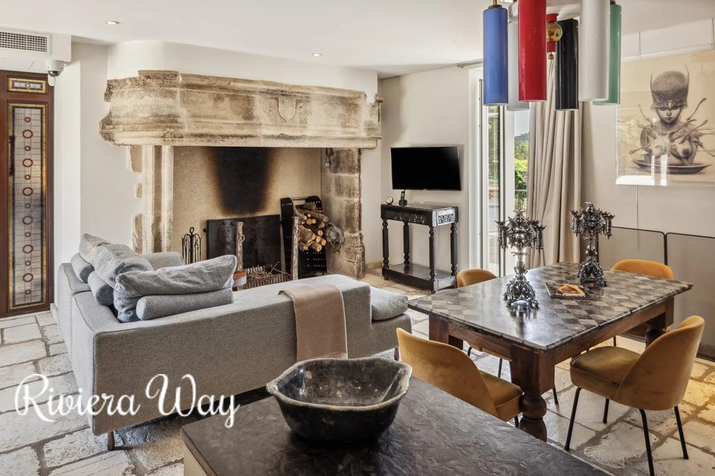 10 room villa in Cotignac, photo #7, listing #100210236