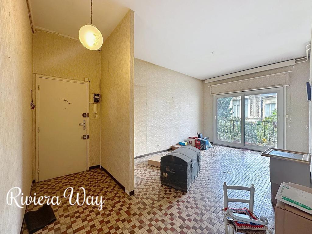 3 room apartment in Fabron, photo #9, listing #103248810